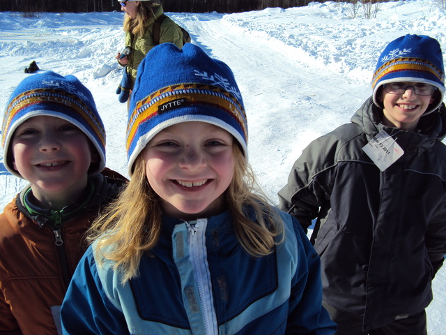 at ice park: peter, vera, thomas