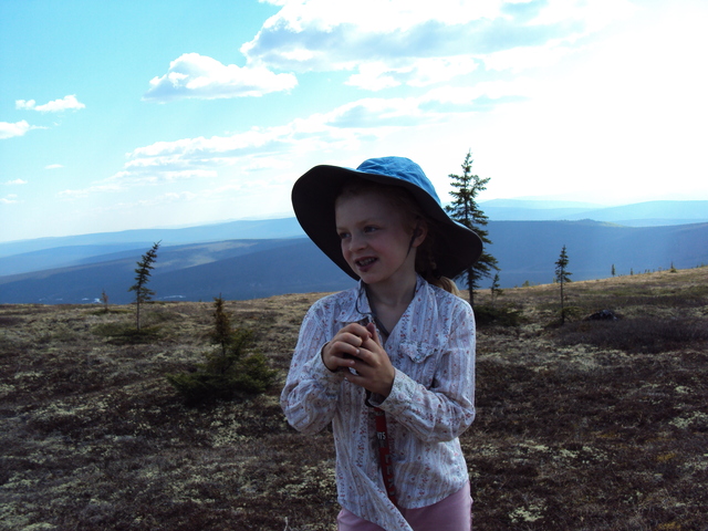 V on hike over Wickersham