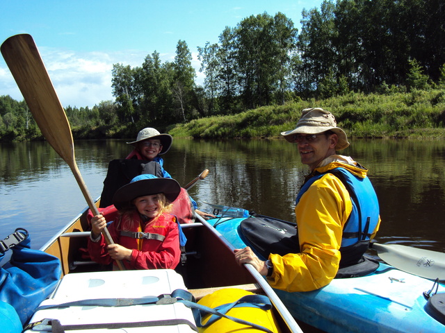 V, T, and E in temporarily-together canoe and kayak on 3 day Chena River float